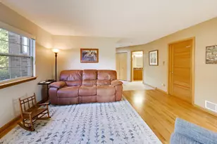 7957 Stewart Dr, Darien, IL 60561 - Photo 24