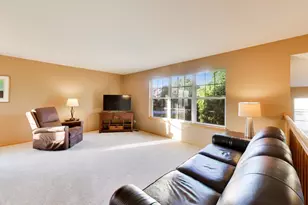 7957 Stewart Dr, Darien, IL 60561 - Photo 6