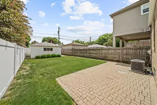5041 N New England Ave, Chicago, IL 60656 - Photo 16