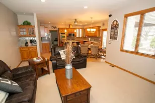 902 Somerset Dr, Carol Stream, IL 60188 - Photo 14
