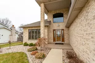 902 Somerset Dr, Carol Stream, IL 60188 - Photo 4