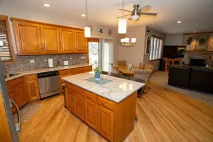 902 Somerset Dr, Carol Stream, IL 60188 - Photo 10