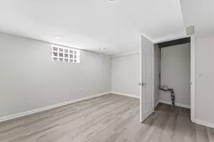 9117 S St Louis Ave, Evergreen Park, IL 60805 - Photo 14