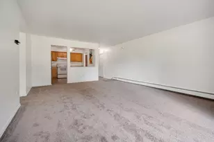 2214 S Goebbert Rd, Arlington Heights, IL 60005 - Photo 8