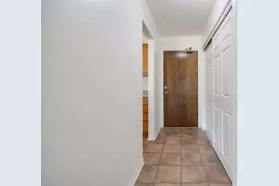 2214 S Goebbert Road #178, Arlington Heights, IL 60005 - Photo 4