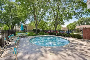 124 W Morningside Ln, Buffalo Grove, IL 60089 - Photo 22