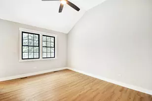 28722 N Madison Ave, Wauconda, IL 60084 - Photo 12