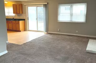 156 Cloverleaf Rd, Matteson, IL 60443 - Photo 6