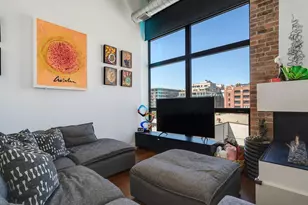 23 N Green St, Chicago, IL 60607 - Photo 8