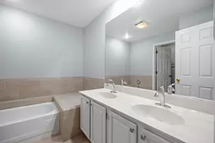 1533 N Courtland Dr, Arlington Heights, IL 60004 - Photo 14