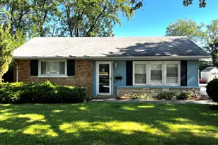 22 Apple Ln, Park Forest, IL 60466 - Photo 1
