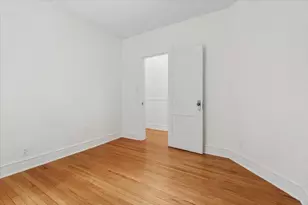 832 W Lakeside Pl, Chicago, IL 60640 - Photo 10