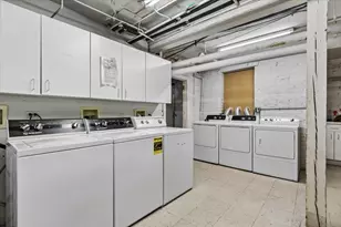 832 W Lakeside Pl, Chicago, IL 60640 - Photo 18
