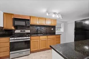 [Address not provided], Chicago, IL 60641 - Photo 6