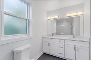 6423 N Washtenaw Ave, Chicago, IL 60645 - Photo 14
