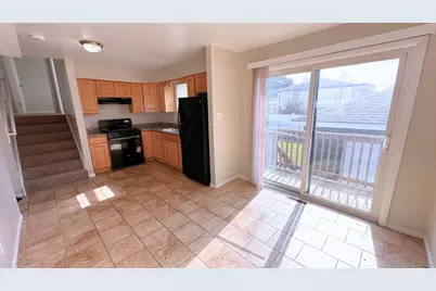 1325 E 168th Place, South Holland, IL 60473 - Photo 4