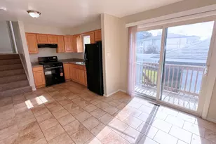 1325 E 168th Pl, South Holland, IL 60473 - Photo 4