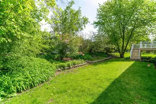 146 Colonial Dr, Vernon Hills, IL 60061 - Photo 40