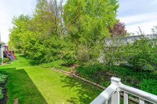 146 Colonial Dr, Vernon Hills, IL 60061 - Photo 38