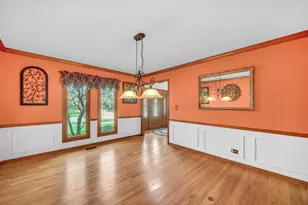 1113 Loyola Dr, Libertyville, IL 60048 - Photo 6