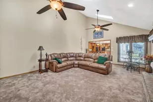 1113 Loyola Dr, Libertyville, IL 60048 - Photo 18