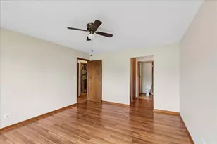 7050 Brighton Ct, Woodridge, IL 60517 - Photo 18
