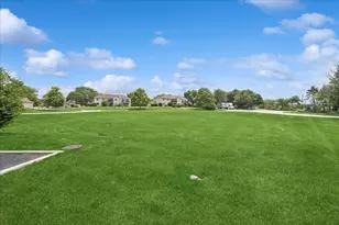 7050 Brighton Ct, Woodridge, IL 60517 - Photo 24