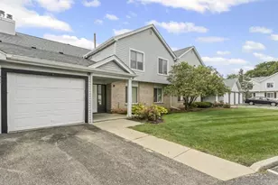7050 Brighton Ct, Woodridge, IL 60517 - Photo 2