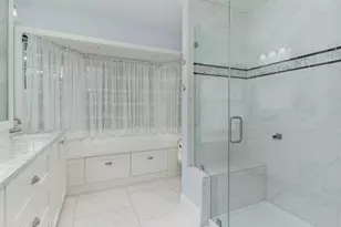 1701 Sweetbriar Dr, Bloomington, IL 61701 - Photo 26
