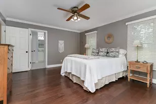 1701 Sweetbriar Dr, Bloomington, IL 61701 - Photo 24