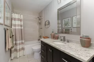 1701 Sweetbriar Dr, Bloomington, IL 61701 - Photo 30
