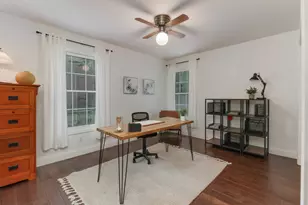 1701 Sweetbriar Dr, Bloomington, IL 61701 - Photo 28