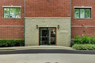 511 N Cass Ave, Westmont, IL 60559 - Photo 2