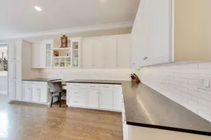 2439 W Moffat St, Chicago, IL 60647 - Photo 12