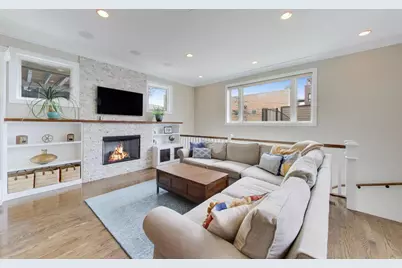2439 W Moffat Street, Chicago, IL 60647 - Photo 14