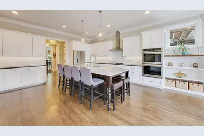2439 W Moffat Street, Chicago, IL 60647 - Photo 8