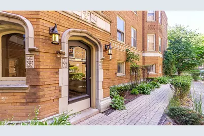 621 Washington Boulevard #2S, Oak Park, IL 60302 - Photo 2