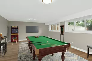 235 Norman Ct, Des Plaines, IL 60016 - Photo 12