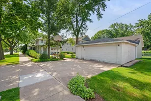 300 W Grantley Ave, Elmhurst, IL 60126 - Photo 40