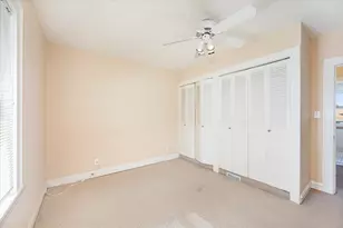 300 W Grantley Ave, Elmhurst, IL 60126 - Photo 22