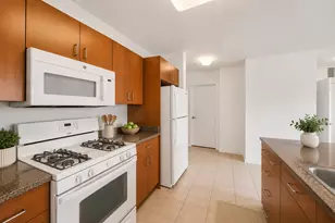 7757 Van Buren St, Forest Park, IL 60130 - Photo 6
