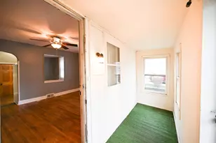 219 S 7th St, Dekalb, IL 60115 - Photo 4