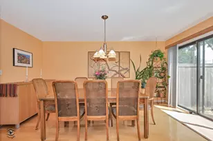1734 Henley St, Glenview, IL 60025 - Photo 8