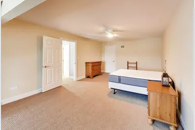 998 Plantain Court, Crystal Lake, IL 60014 - Photo 32