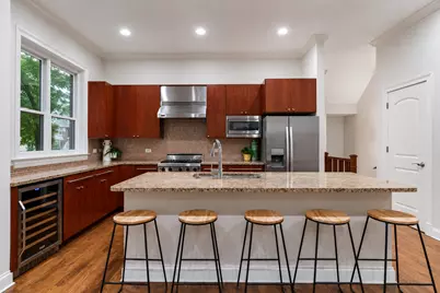 2157 W Potomac Avenue #1, Chicago, IL 60622 - Photo 10