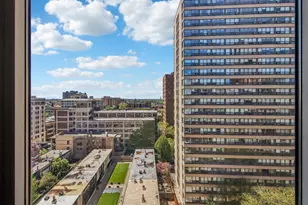 2909 N Sheridan Rd, Chicago, IL 60657 - Photo 12