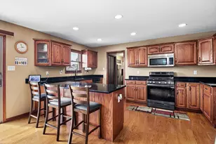 1846 Willow Brook Dr, Bourbonnais, IL 60914 - Photo 8