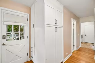 7 Columbus Pkwy, Buffalo Grove, IL 60089 - Photo 22
