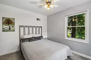 7 Columbus Pkwy, Buffalo Grove, IL 60089 - Photo 40