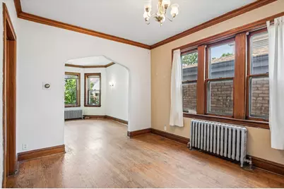 3039 N Gresham Avenue, Chicago, IL 60618 - Photo 6